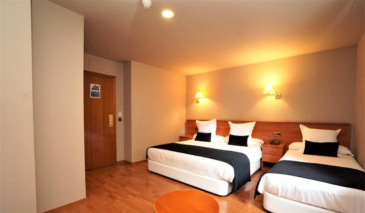 Hotel & Spa Niunit El Serrat Exteriör bild